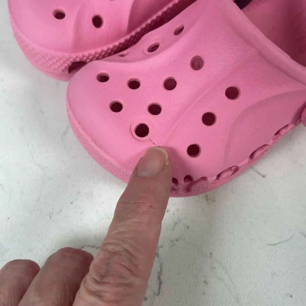 Crocs Toddler Baya Clog Size 5 Pink